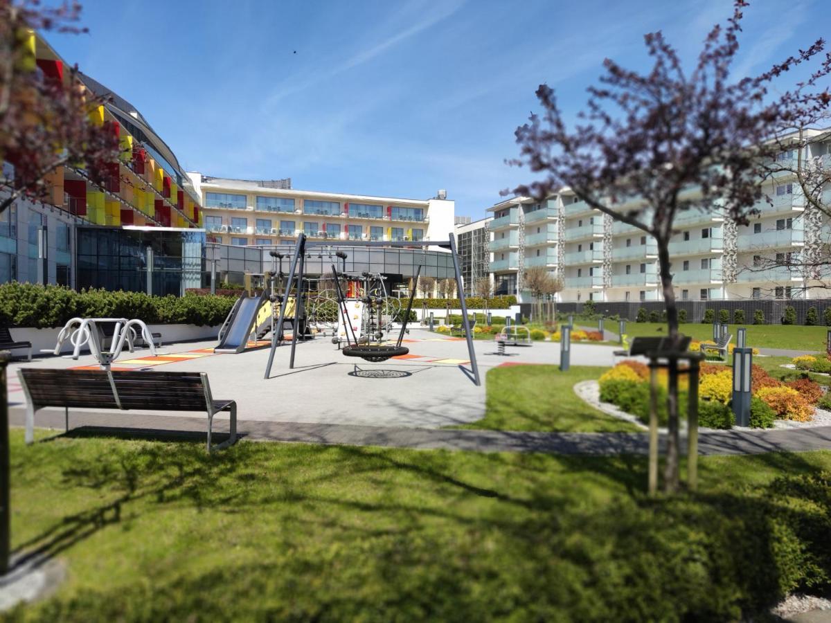Apartament Przy Hotelu Aquarius Колобжег Екстер'єр фото